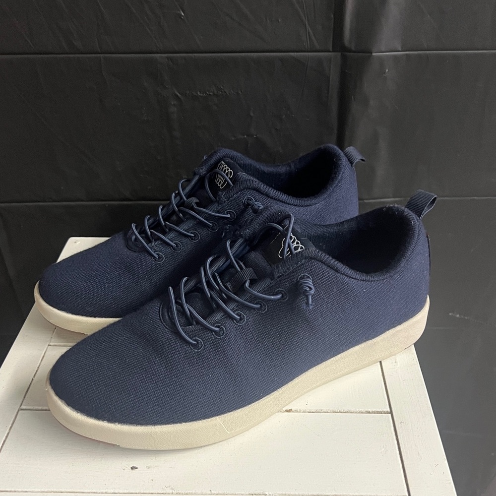 WOOLLOOMOOLOO Lambton 40 unisex navy blue wool sneakers